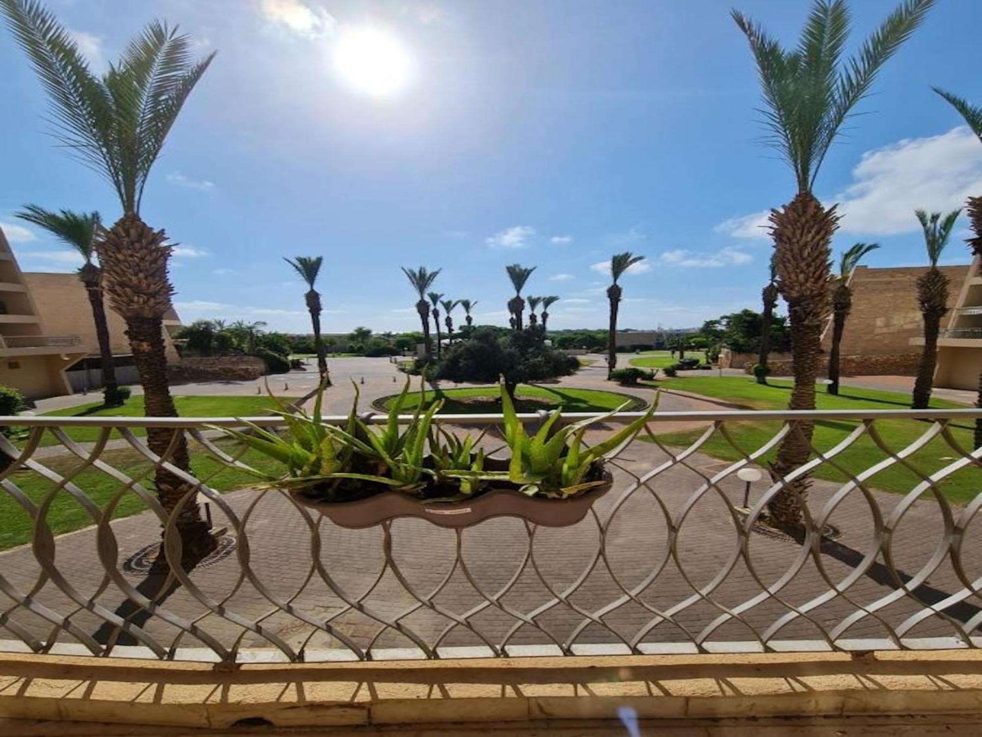 Caesarea Resort Апартаменты